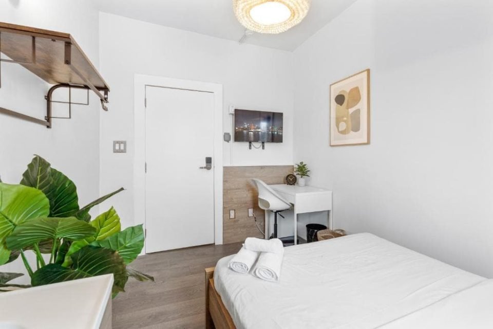 Double or Twin Room with Shared Bathroom