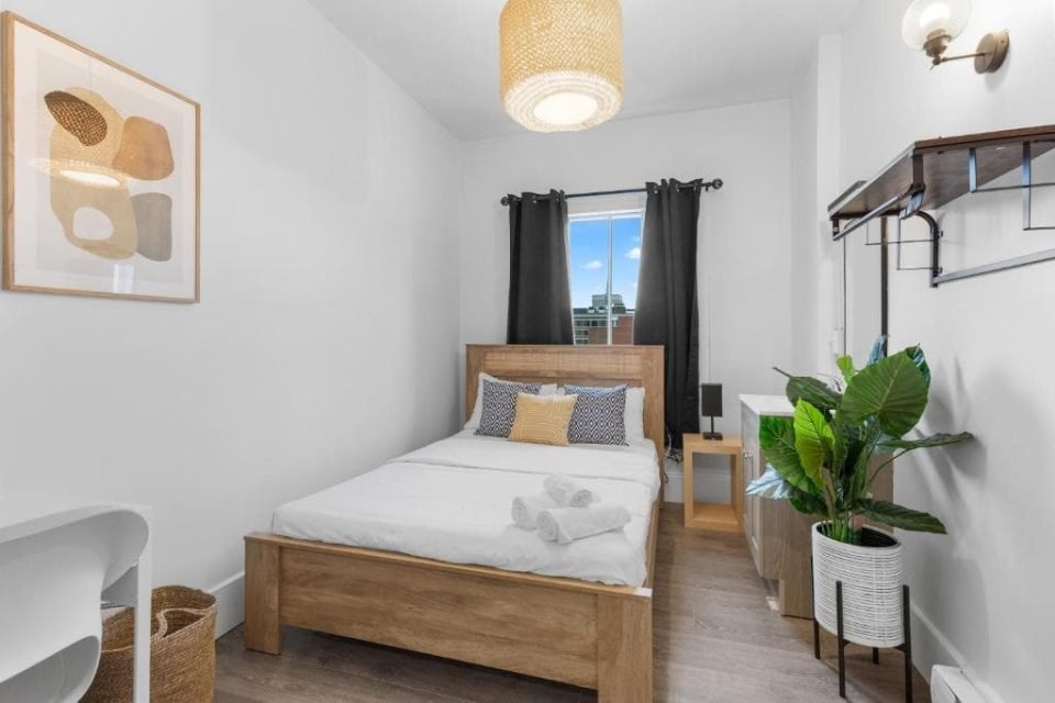 Double or Twin Room with Shared Bathroom