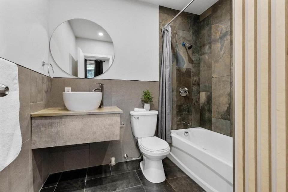 Deluxe Double Room with Shower