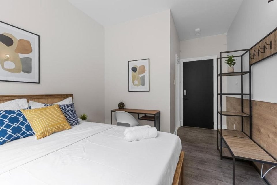 Large Double Room