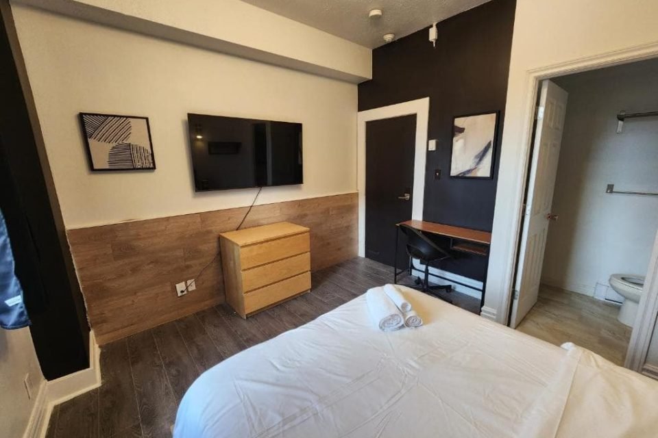 Large Double Room